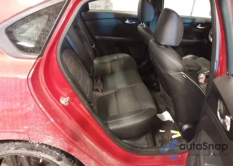 2020 Kia Forte Gt-Line z USA, uszkodzony, nr VIN 3KPF34AD3LE146155